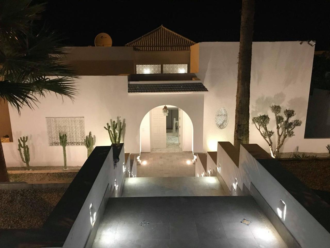 Dar Corniche (adults Only) المرسى